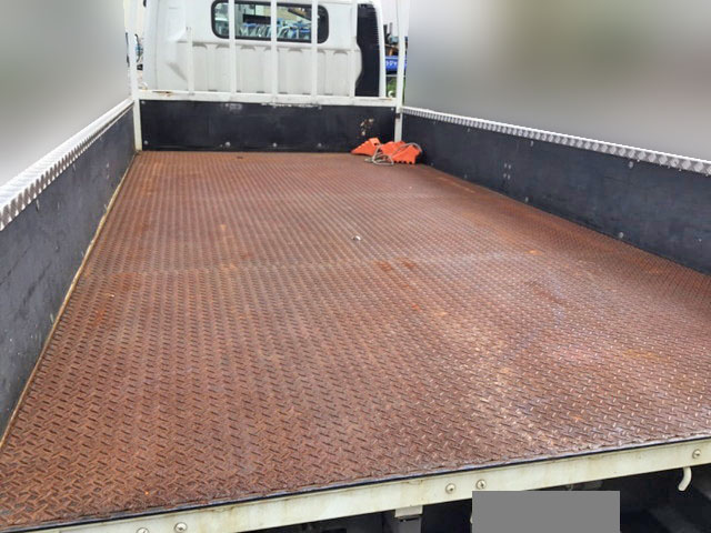 三菱ふそうキャンター平ボディ小型（2t・3t）[写真03]