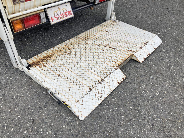 日産アトラス平ボディ小型（2t・3t）[写真15]