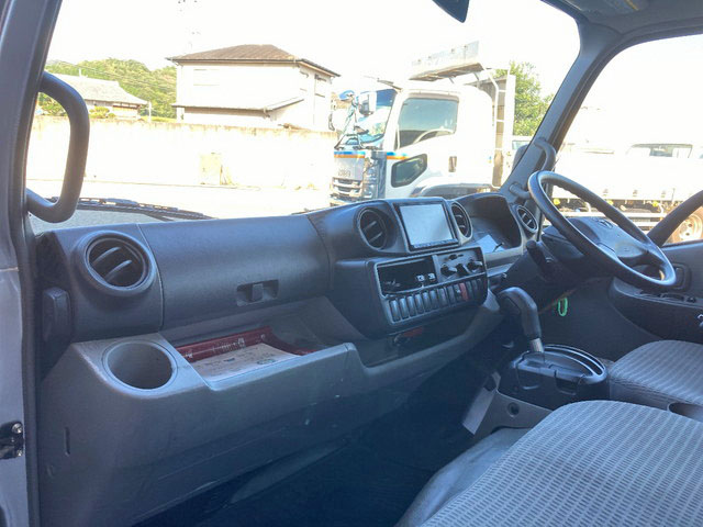 トヨタダイナ平ボディ小型（2t・3t）[写真28]