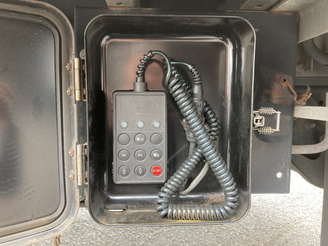 UDトラックスクオンアルミウイング大型（10t）[写真17]