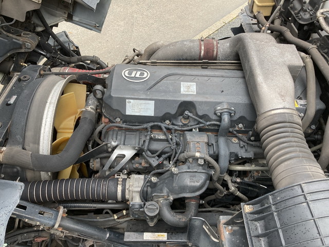 UDトラックスクオンアルミウイング大型（10t）[写真24]