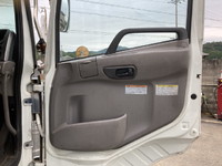 UDトラックスクオンアルミウイング大型（10t）[写真28]