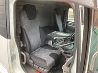 UDトラックスクオンアルミウイング大型（10t）[写真29]