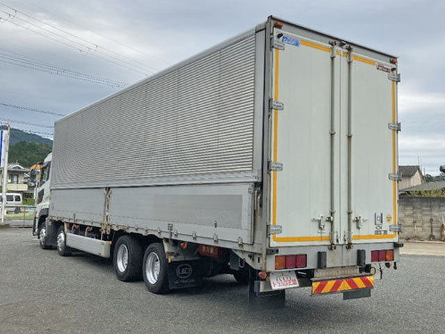 UDトラックスクオンアルミウイング大型（10t）[写真04]