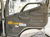 日野デュトロ高所作業車小型（2t・3t）[写真28]