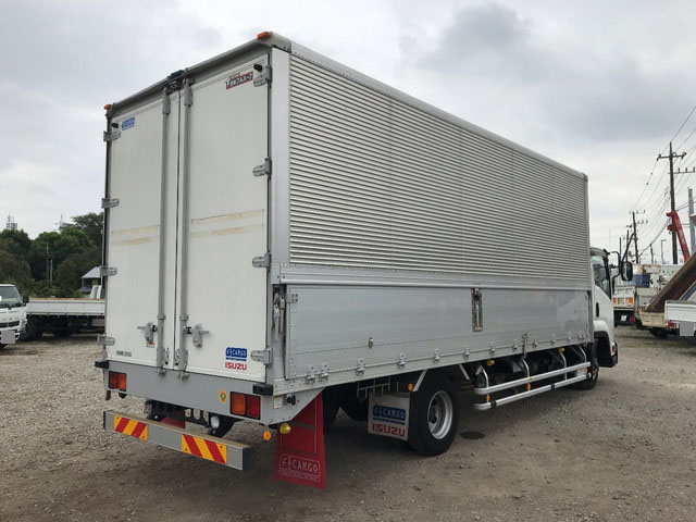 いすゞフォワードアルミウイング中型（4t）[写真02]