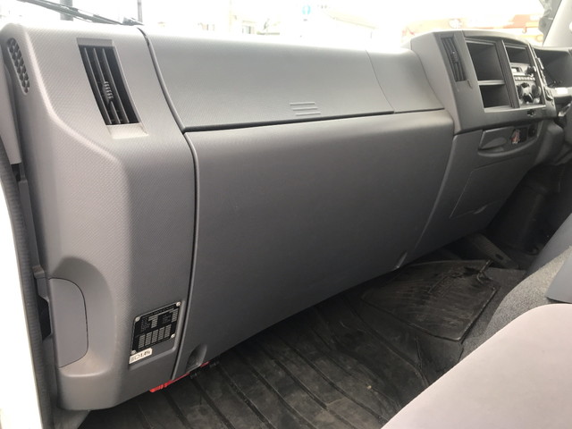 いすゞフォワードアルミウイング中型（4t）[写真29]