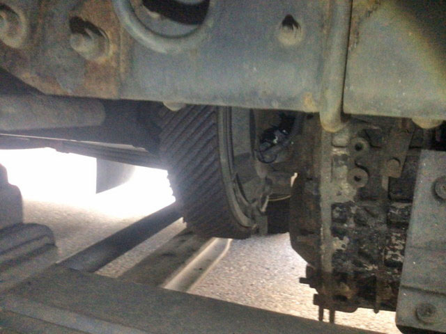 いすゞギガアルミウイング大型（10t）[写真26]