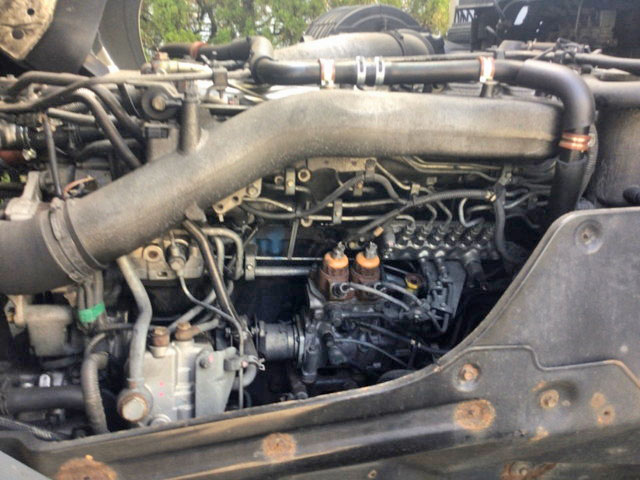 いすゞギガアルミウイング大型（10t）[写真28]