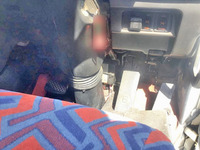 いすゞギガアルミウイング大型（10t）[写真38]