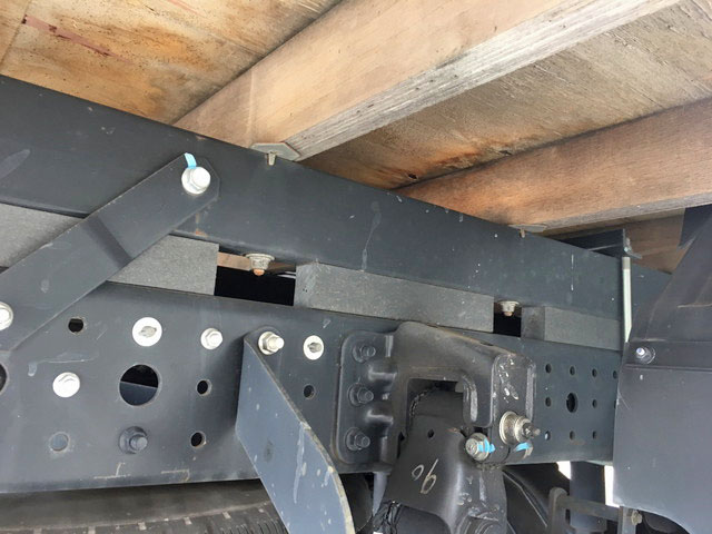 三菱ふそうキャンタークレーン3段小型（2t・3t）[写真26]