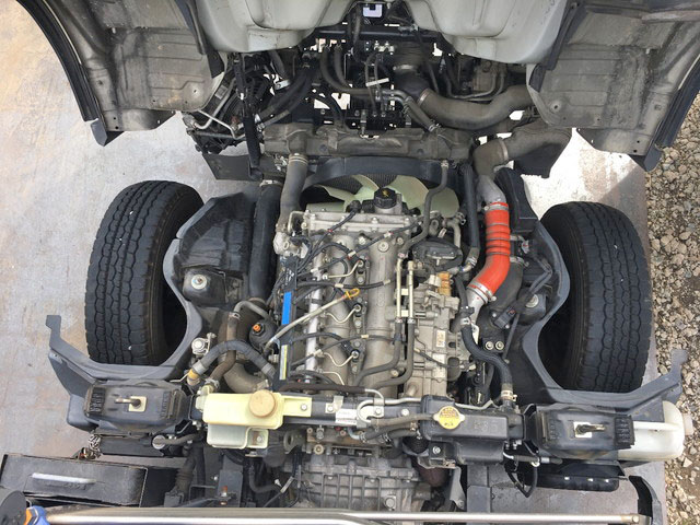 三菱ふそうキャンタークレーン3段小型（2t・3t）[写真28]