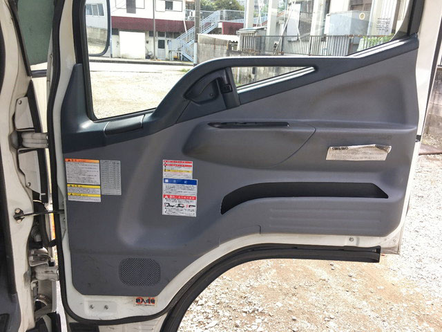 三菱ふそうキャンタークレーン3段小型（2t・3t）[写真31]