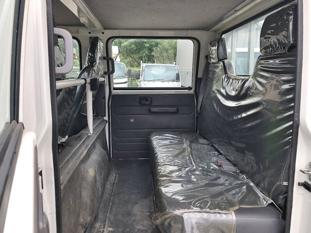 いすゞエルフダブルキャブ（Wキャブ）小型（2t・3t）[写真28]