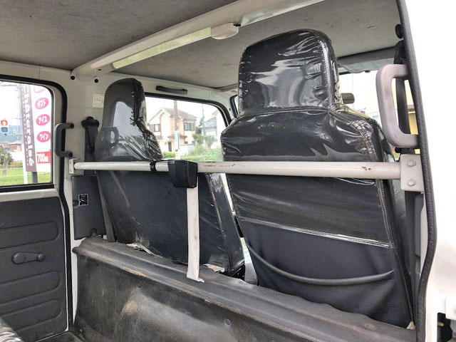 いすゞエルフダブルキャブ（Wキャブ）小型（2t・3t）[写真31]