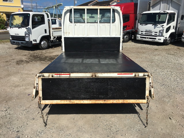 いすゞエルフダブルキャブ（Wキャブ）小型（2t・3t）[写真09]