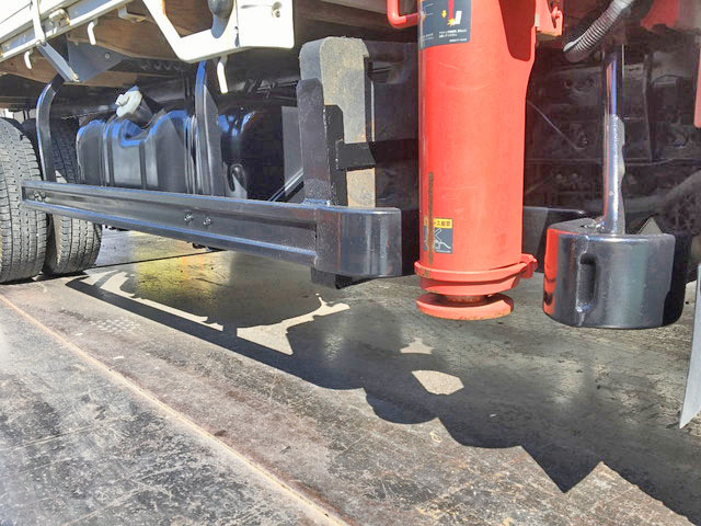 いすゞエルフクレーン3段小型（2t・3t）[写真20]