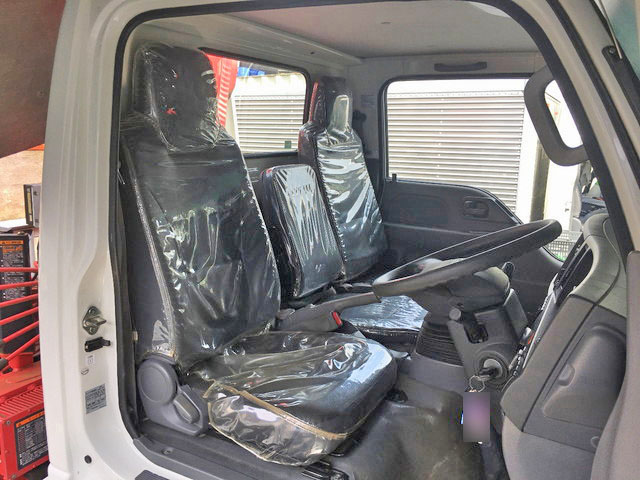 いすゞエルフクレーン3段小型（2t・3t）[写真35]