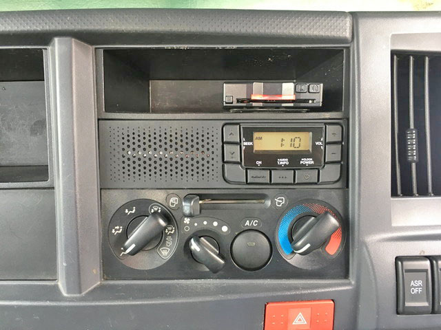 いすゞエルフクレーン3段小型（2t・3t）[写真38]