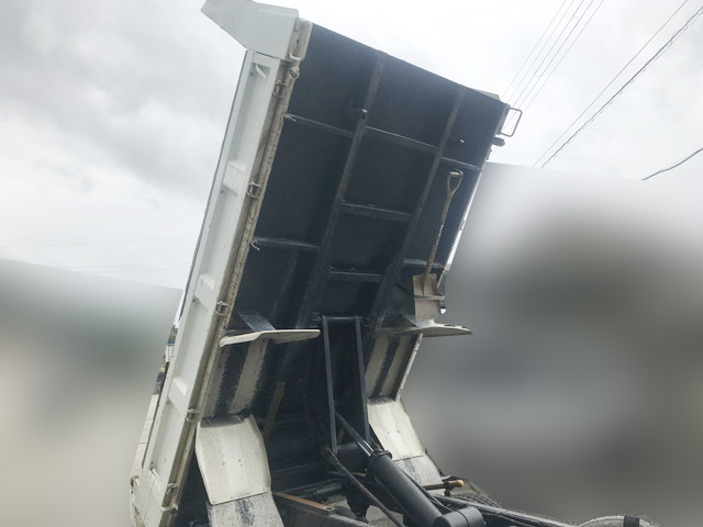 三菱ふそうキャンターダンプ小型（2t・3t）[写真12]