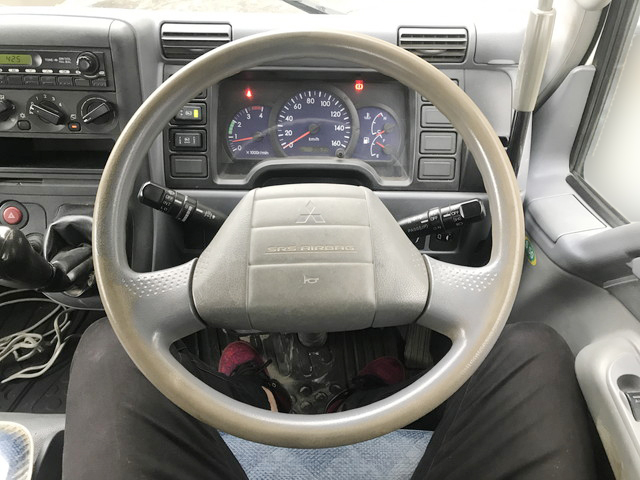 三菱ふそうキャンターダンプ小型（2t・3t）[写真28]