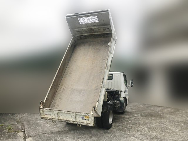 三菱ふそうキャンターダンプ小型（2t・3t）[写真09]