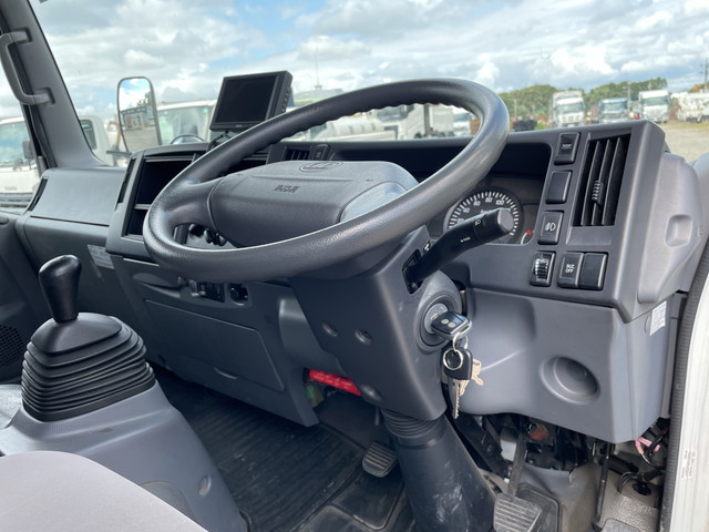 UDトラックスコンドルアルミバン小型（2t・3t）[写真28]