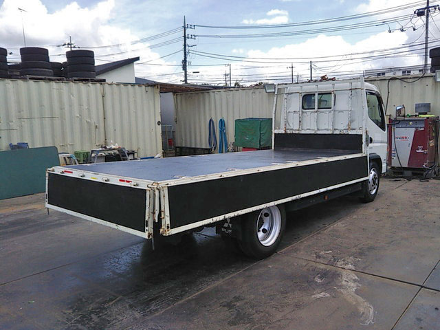 三菱ふそうキャンター平ボディ小型（2t・3t）[写真10]