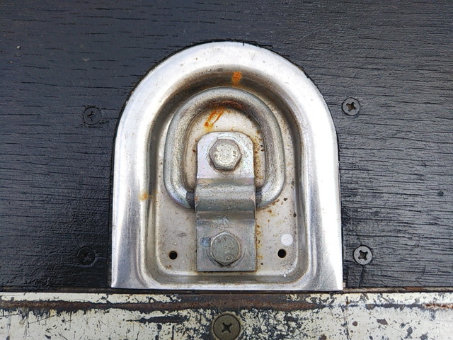 三菱ふそうキャンター平ボディ小型（2t・3t）[写真15]