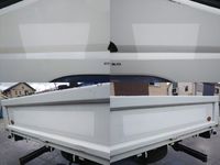 三菱ふそうキャンター平ボディ小型（2t・3t）[写真16]