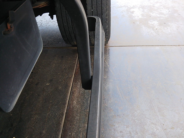 三菱ふそうキャンター平ボディ小型（2t・3t）[写真21]