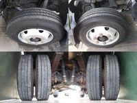 三菱ふそうキャンター平ボディ小型（2t・3t）[写真22]