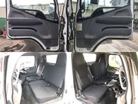 三菱ふそうキャンター平ボディ小型（2t・3t）[写真30]