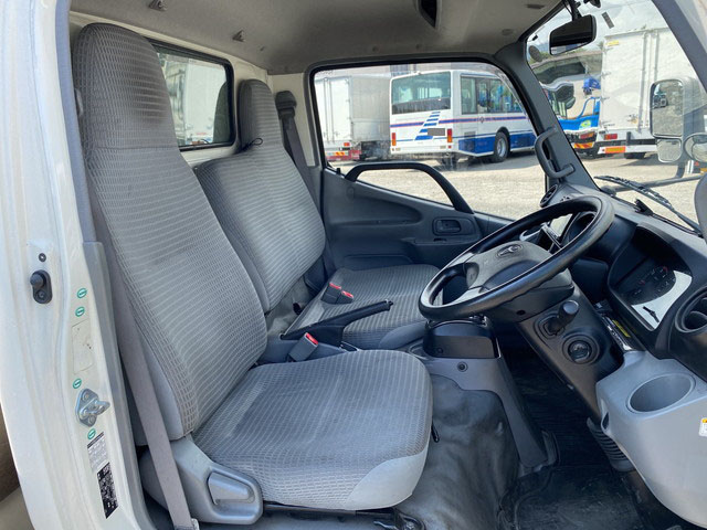 トヨタダイナ平ボディ小型（2t・3t）[写真23]