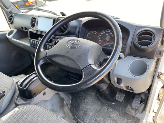 トヨタダイナ平ボディ小型（2t・3t）[写真25]