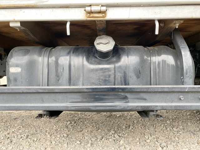 いすゞエルフ平ボディ小型（2t・3t）[写真16]