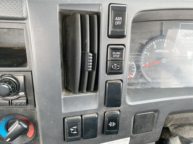 いすゞエルフ平ボディ小型（2t・3t）[写真33]