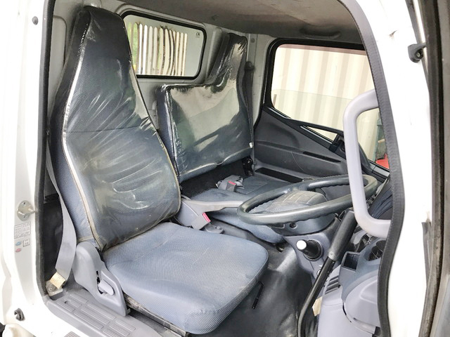 三菱ふそうキャンターダンプ小型（2t・3t）[写真27]