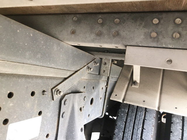 日野デュトロアルミバン小型（2t・3t）[写真17]