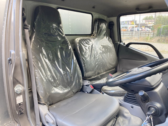 日野デュトロアルミバン小型（2t・3t）[写真28]