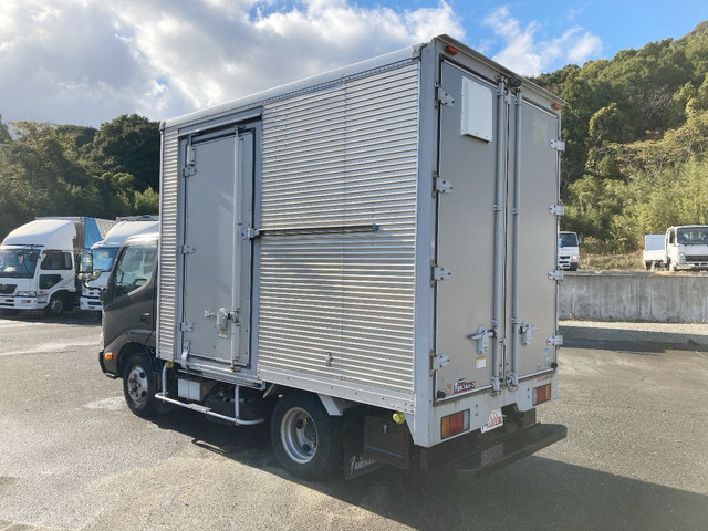 日野デュトロアルミバン小型（2t・3t）[写真04]