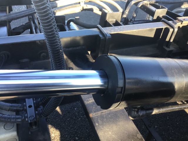 日野デュトロセーフティローダー小型（2t・3t）[写真17]