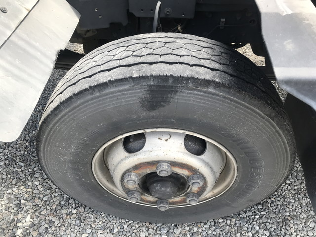 いすゞフォワード回送車増トン（6t・8t）[写真11]