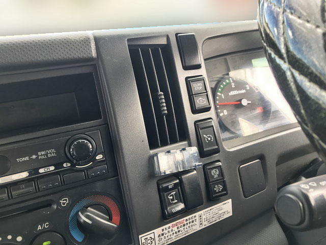 いすゞフォワード回送車増トン（6t・8t）[写真26]