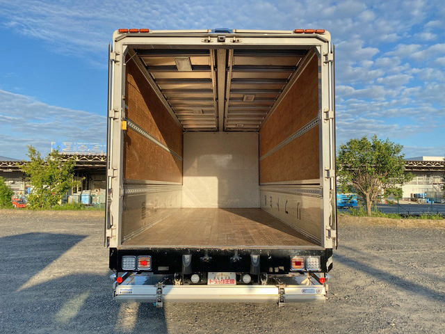 いすゞフォワードアルミウイング中型（4t）[写真11]