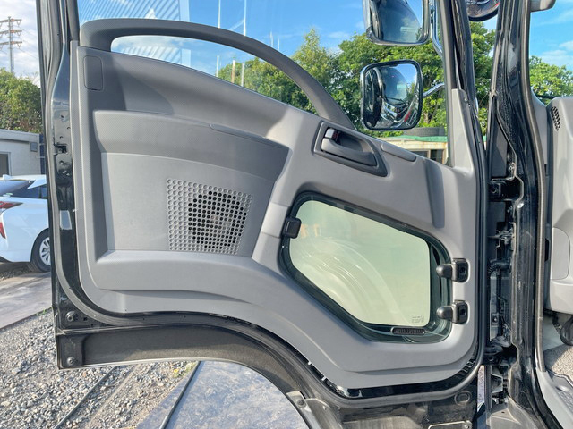 いすゞフォワードアルミウイング中型（4t）[写真25]