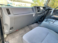 いすゞフォワードアルミウイング中型（4t）[写真27]