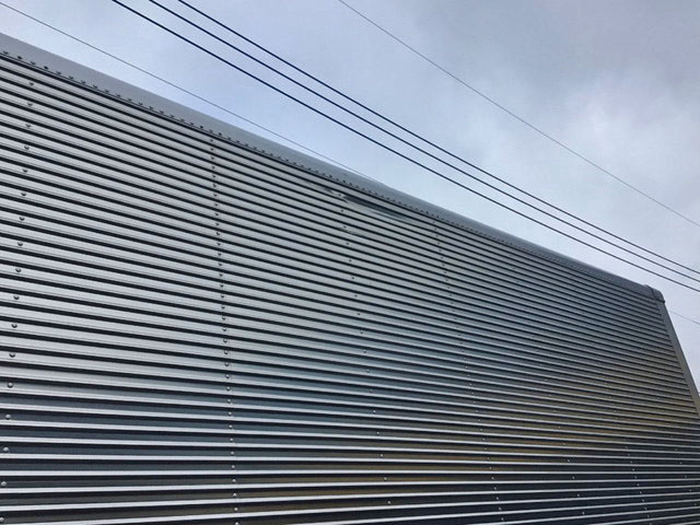 いすゞフォワードアルミウイング中型（4t）[写真17]