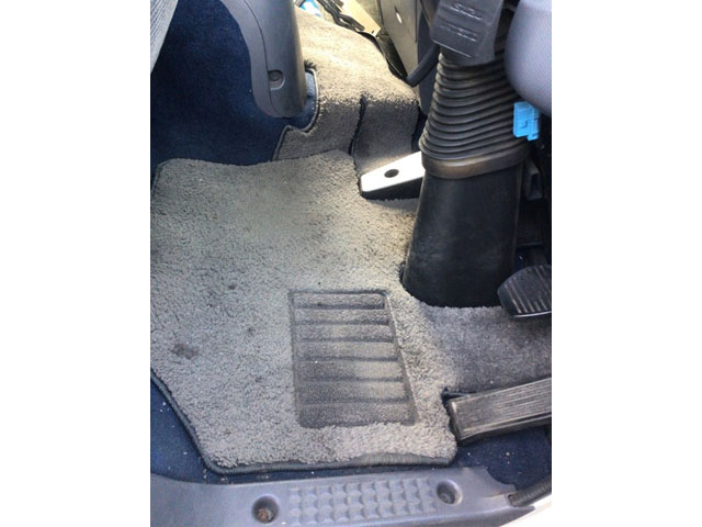 いすゞフォワードアルミウイング中型（4t）[写真30]