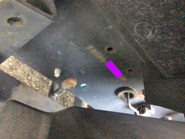 いすゞフォワードアルミウイング中型（4t）[写真34]